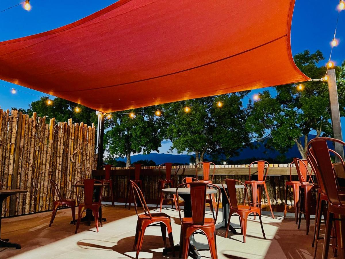 Valley Hotel Taos